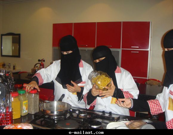 134 26 1 احلى سعوديات بمطعم على كيف كيفك طبخ - صبايا وبنات سعوديات رانيد حلمي
