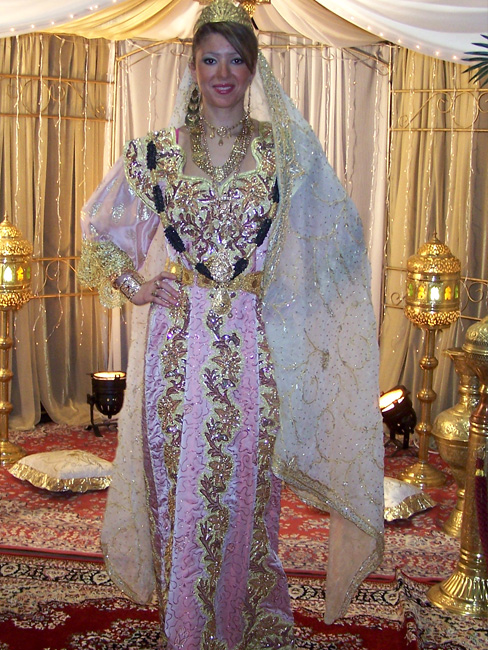 5681 7 فساتين جزائرية للاعراس - 10 صور لاشيك فساتين الزفاف الجزائرية غزول بدر